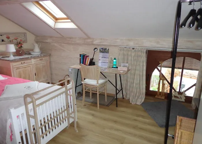 Le Chant Du Merle Bed and Breakfast 3*