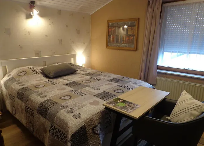 Bed and Breakfast Le Chant Du Merle 3*